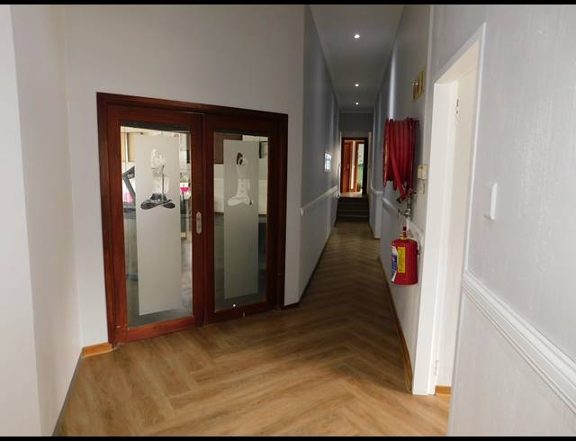 10M² MEDICAL SUITE TO LET IN RUITERHOF